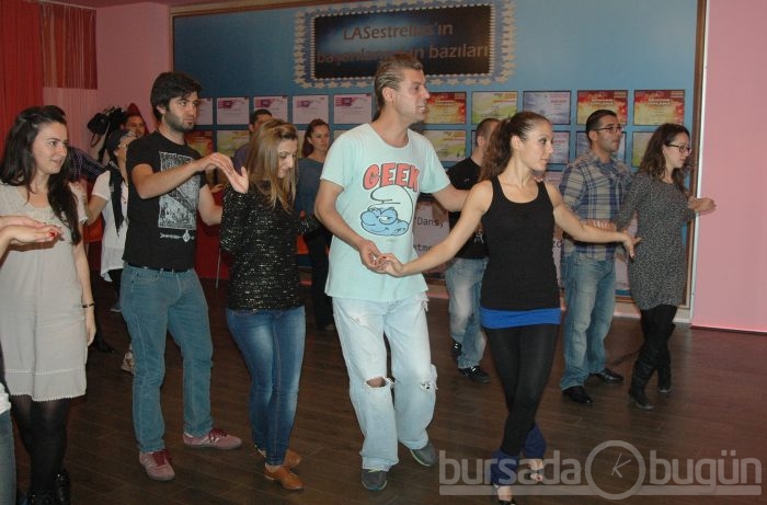 Şampiyon dansçılar Bursa'nın gururu oldu - ÖZEL HABER