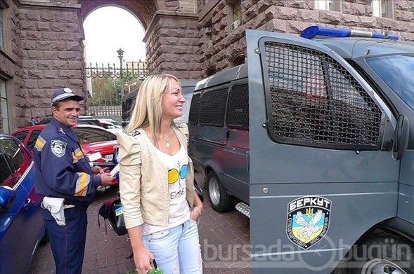 FEMEN'ler böyle hazırlanıyor