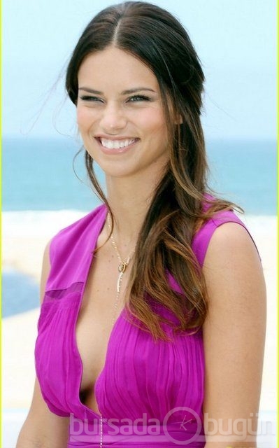  Adriana Lima fotoğrafları