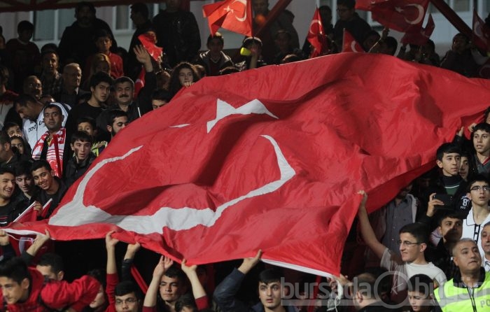 Türkiye 2'de 2 yaptı!