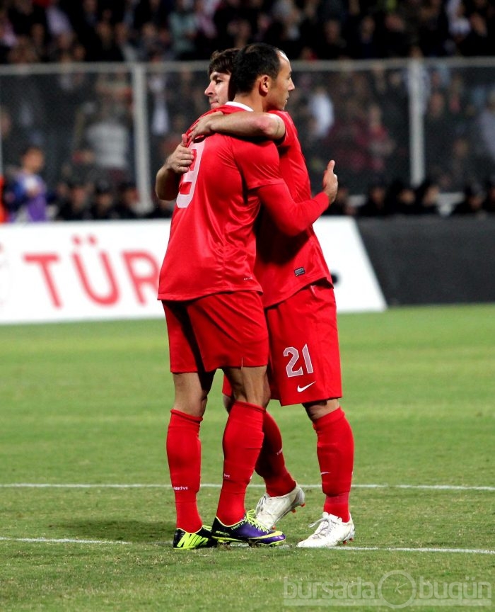 Türkiye 2'de 2 yaptı!