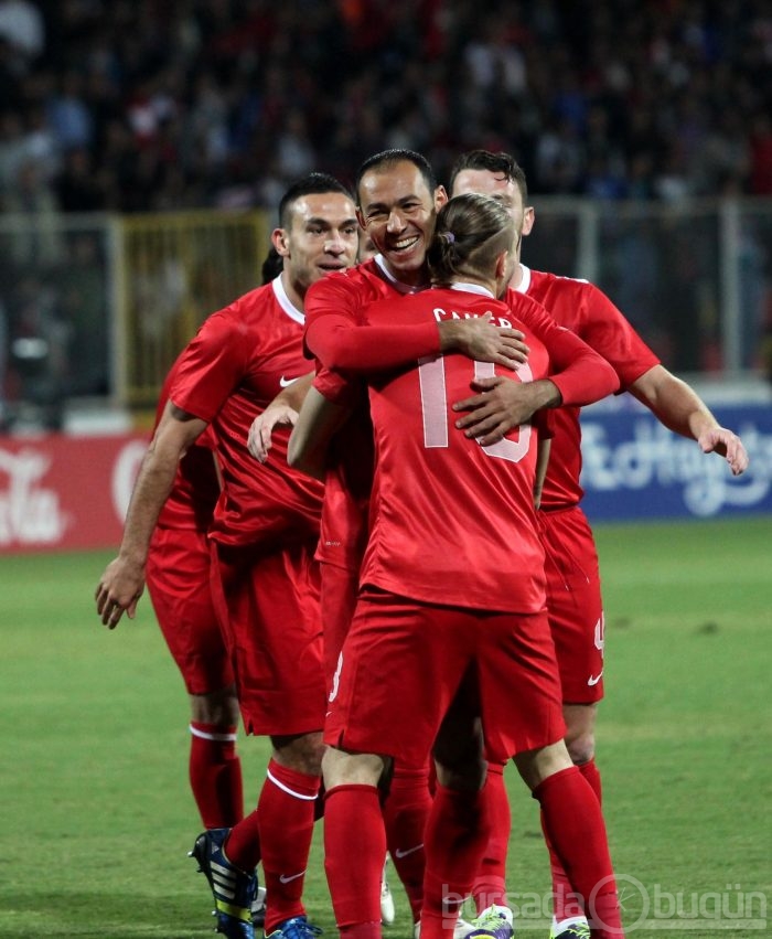 Türkiye 2'de 2 yaptı!