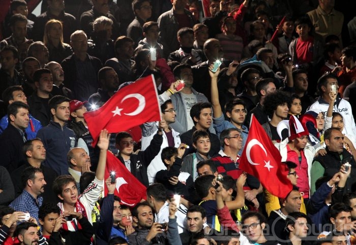 Türkiye 2'de 2 yaptı!