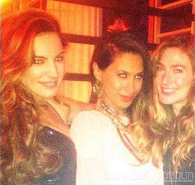 Kelly Brook fotoğrafları