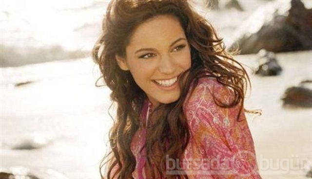 Kelly Brook fotoğrafları