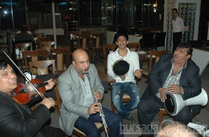 Bursa'da hafta sonunda dolu dizgin eğlence...