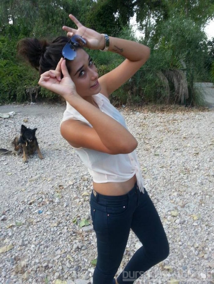 Bursalı manken oyunculuğa göz kırptı...