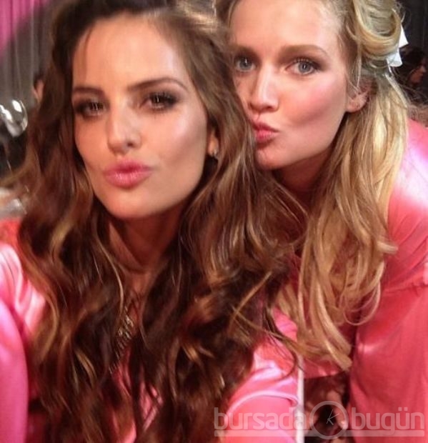  Behati Prinsloo plajda