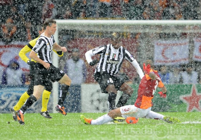 Kar yağışı Galatasaray-Juventus maçını ertelendi