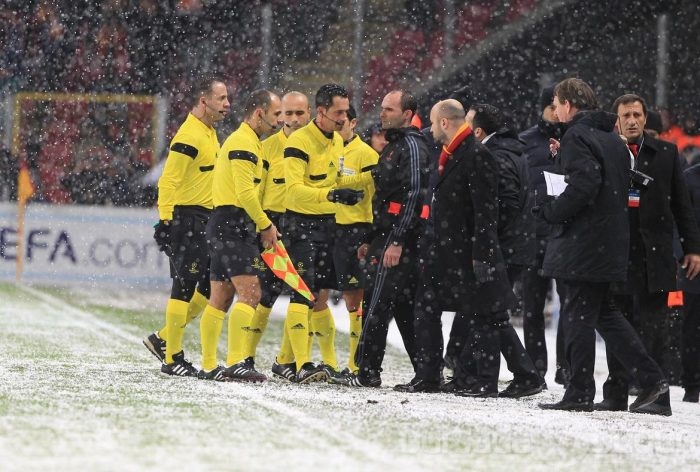Kar yağışı Galatasaray-Juventus maçını ertelendi