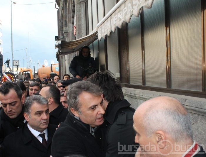 Tolga Zengin'in annesi son yolculuğuna uğurlandı