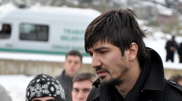 Tolga Zengin'in annesi son yolculuğuna uğurlandı