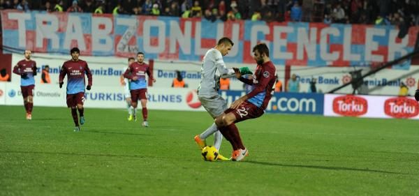 Timsah Trabzon'da fırsat tepti!