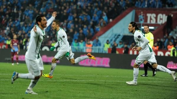 Timsah Trabzon'da fırsat tepti!