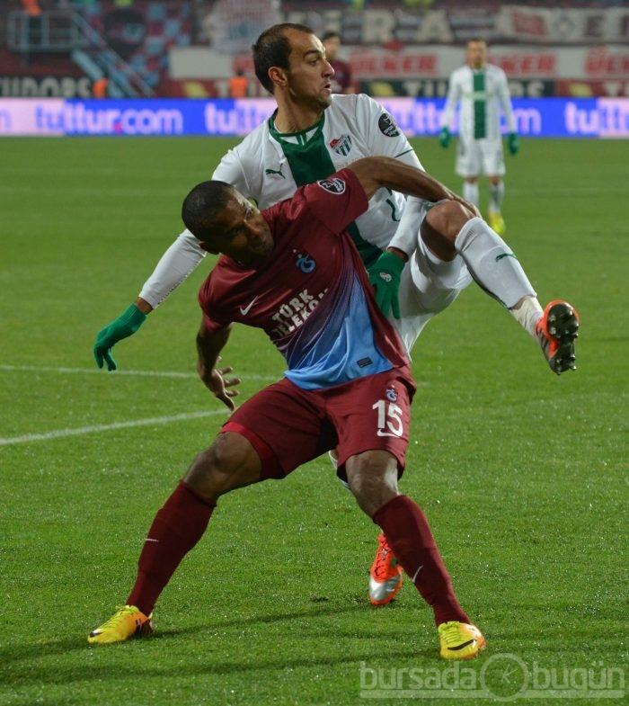 Timsah Trabzon'da fırsat tepti!