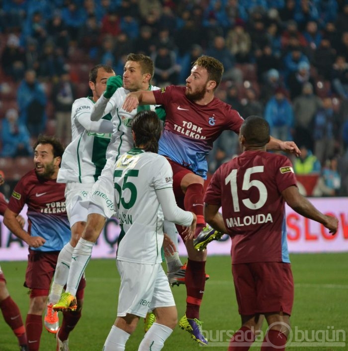 Timsah Trabzon'da fırsat tepti!