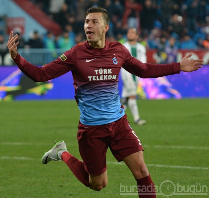 Timsah Trabzon'da fırsat tepti!