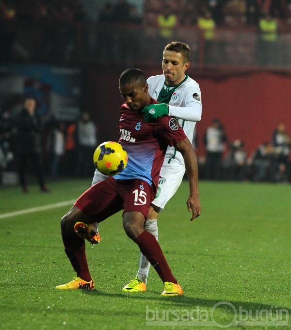 Timsah Trabzon'da fırsat tepti!