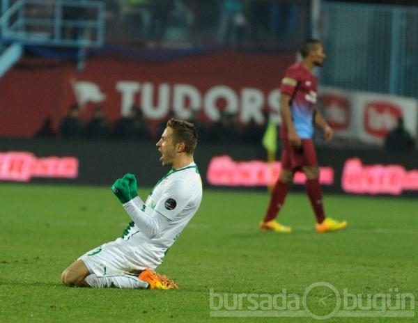 Timsah Trabzon'da fırsat tepti!