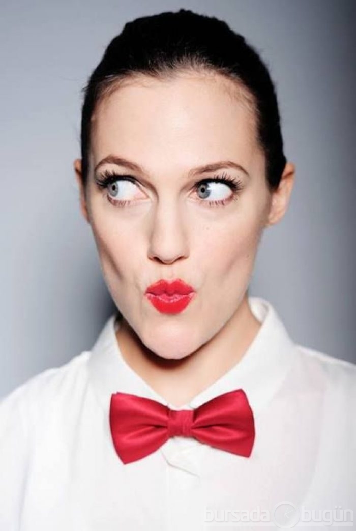 Meryem Uzerli&acute;den hamilelik pozu
