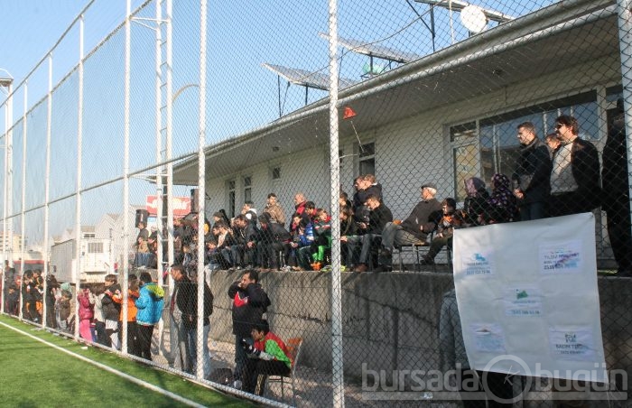 Junior League Bursa 2013 şampiyonu Bağlarbaşıspor