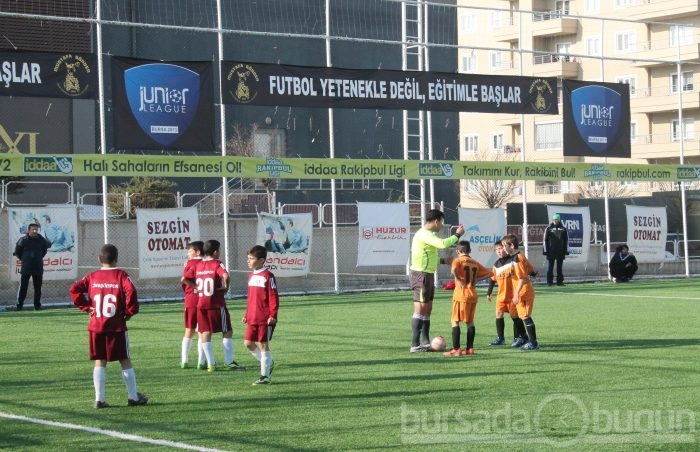 Junior League Bursa 2013 şampiyonu Bağlarbaşıspor
