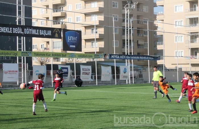 Junior League Bursa 2013 şampiyonu Bağlarbaşıspor