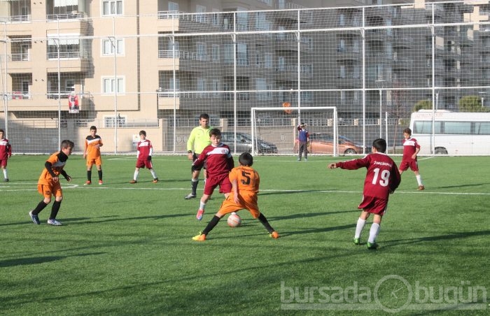 Junior League Bursa 2013 şampiyonu Bağlarbaşıspor