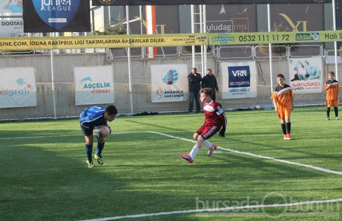 Junior League Bursa 2013 şampiyonu Bağlarbaşıspor