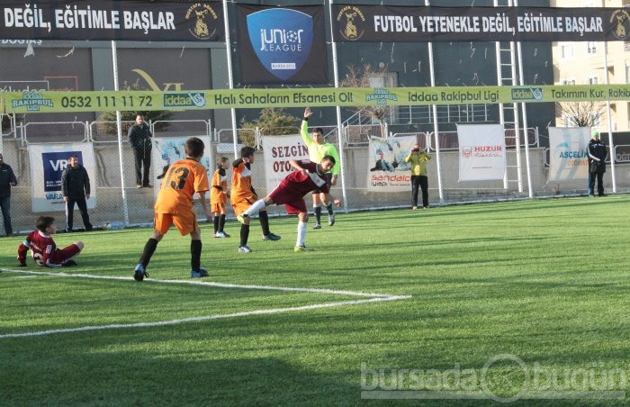 Junior League Bursa 2013 şampiyonu Bağlarbaşıspor