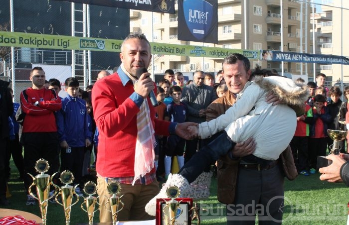 Junior League Bursa 2013 şampiyonu Bağlarbaşıspor