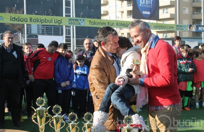 Junior League Bursa 2013 şampiyonu Bağlarbaşıspor