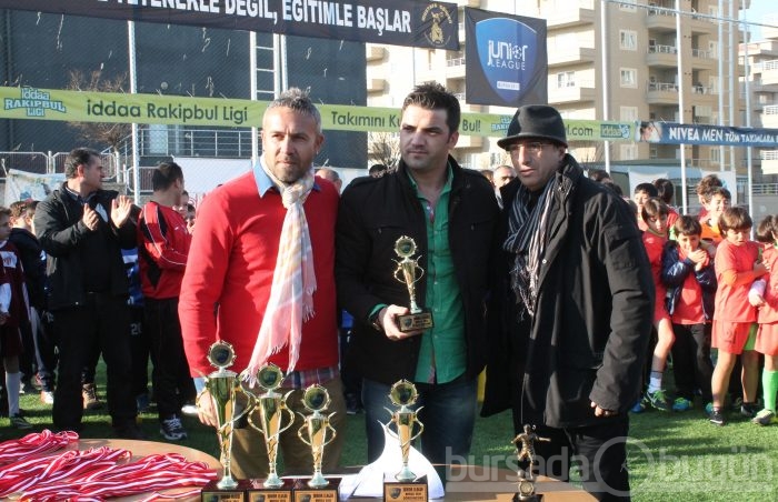 Junior League Bursa 2013 şampiyonu Bağlarbaşıspor