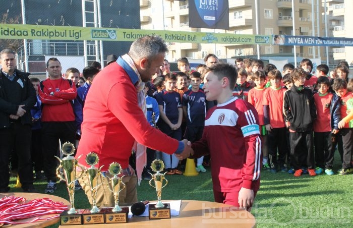 Junior League Bursa 2013 şampiyonu Bağlarbaşıspor