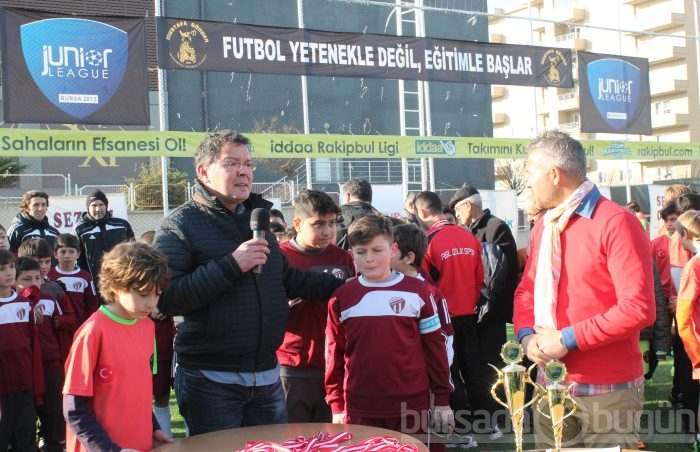 Junior League Bursa 2013 şampiyonu Bağlarbaşıspor