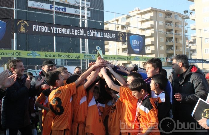 Junior League Bursa 2013 şampiyonu Bağlarbaşıspor