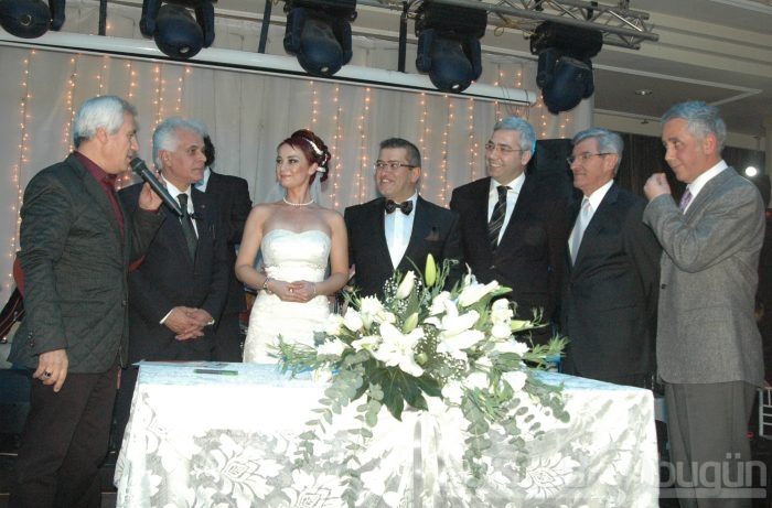 Sefa Gönen ile  Sedef Gülel dünya evine girdi...