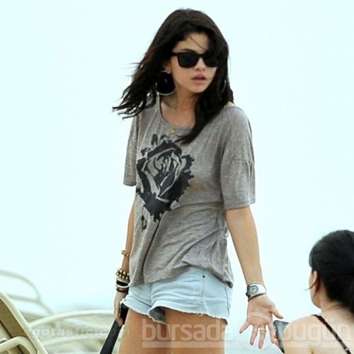 Selena Gomez deri veremi oldu