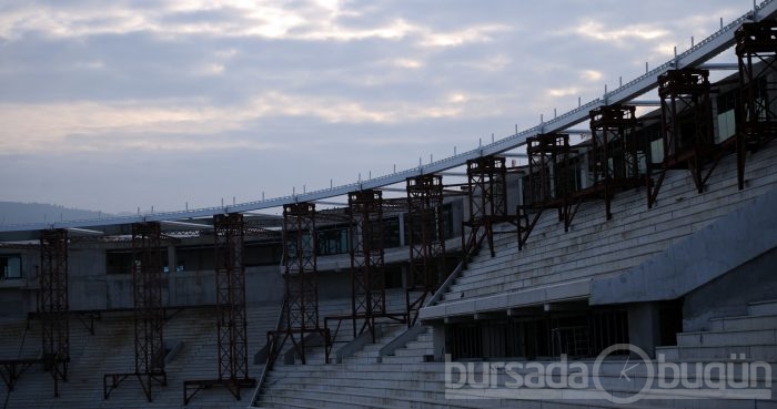 Timsah Arena hızla yükseliyor