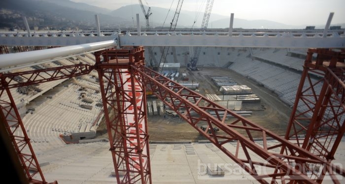 Timsah Arena hızla yükseliyor