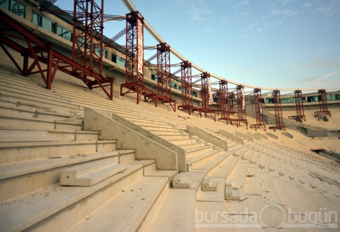 Timsah Arena hızla yükseliyor