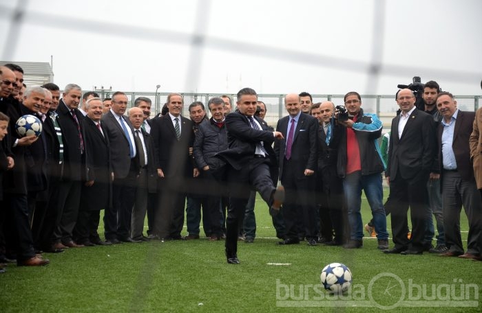 Yeşil Bursa stadyumu alkışlarla hizmete girdi!