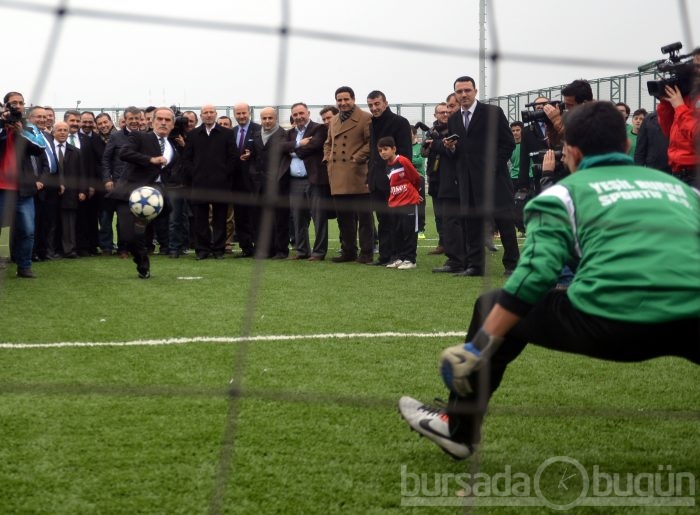 Yeşil Bursa stadyumu alkışlarla hizmete girdi!