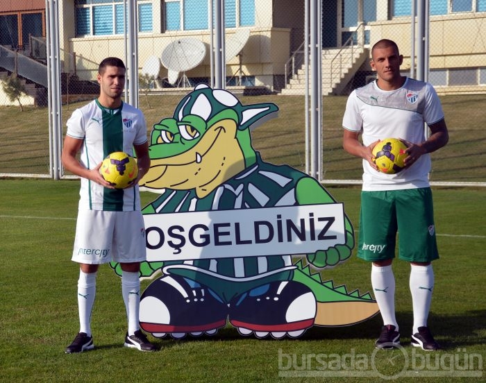 Bursaspor'un Yeni Transferleri Fernandao Ve Oğuzhan Foto Galerisi ...