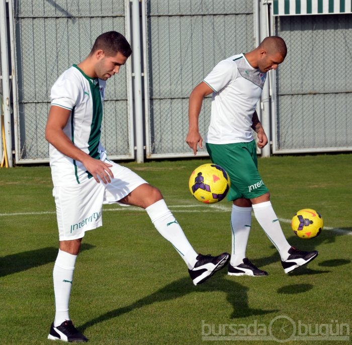 Bursaspor'un yeni transferleri Fernandao ve Oğuzhan
