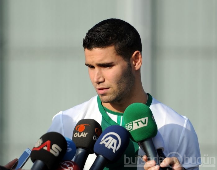 Bursaspor'un yeni transferleri Fernandao ve Oğuzhan