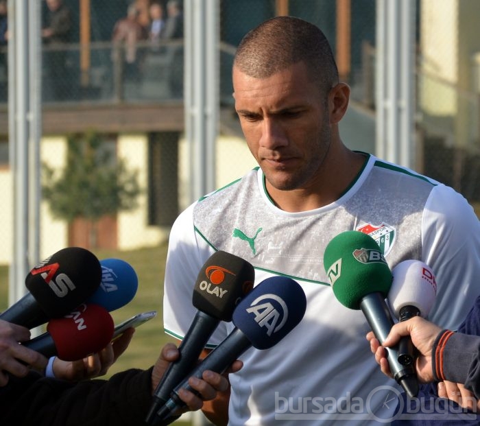 Bursaspor'un yeni transferleri Fernandao ve Oğuzhan