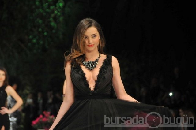 Miranda Kerr Antalya'yı salladı...
