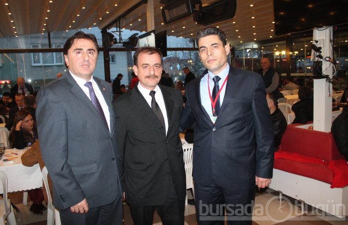 Bursa tavlada dünya rekoru kırdı, otomobili verdi