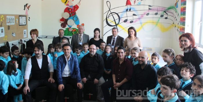 Bursa'da ünlü grup çaldı, öğretmenler bile coştu - ÖZEL HABER